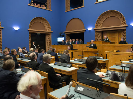 Riigikogu täiskogu istung, uue valitsuse liikmed ja Riigikogu liikmed andsid ametivande